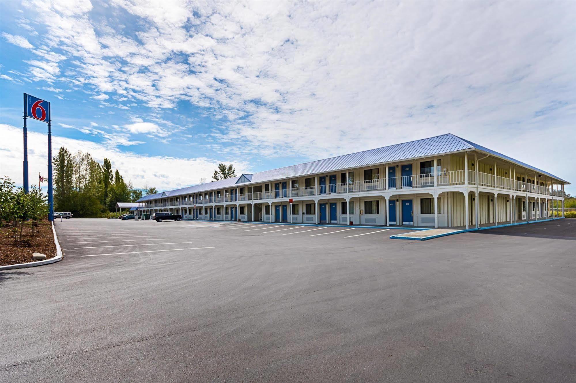 Motel 6 Ferndale Exterior photo